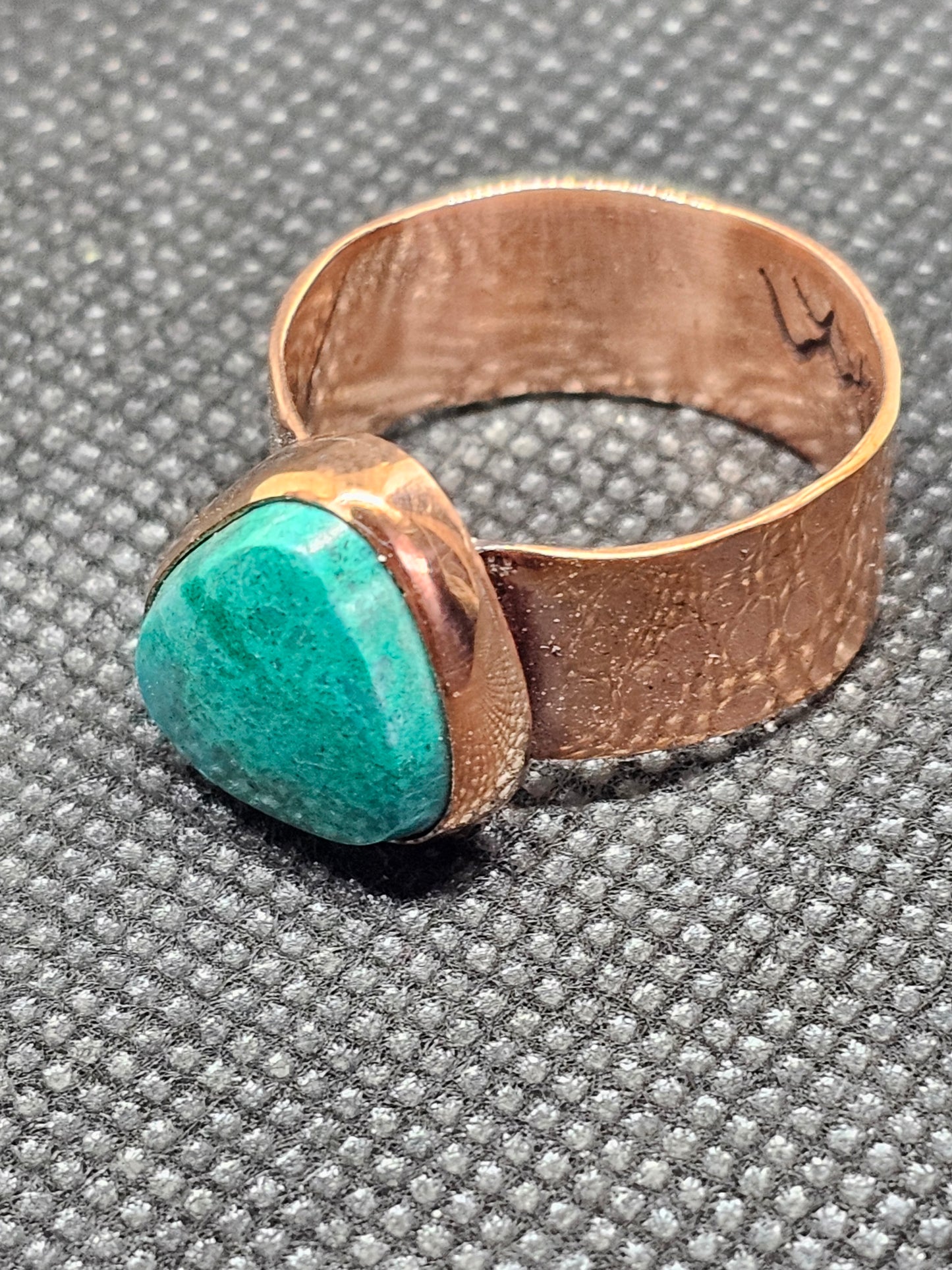 Handmade hammered copper turquoise ring size 10